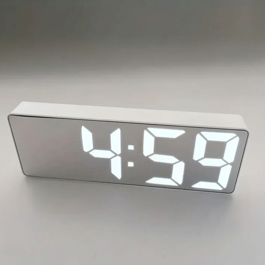 Digitale Tischuhr mit großem LED-Display