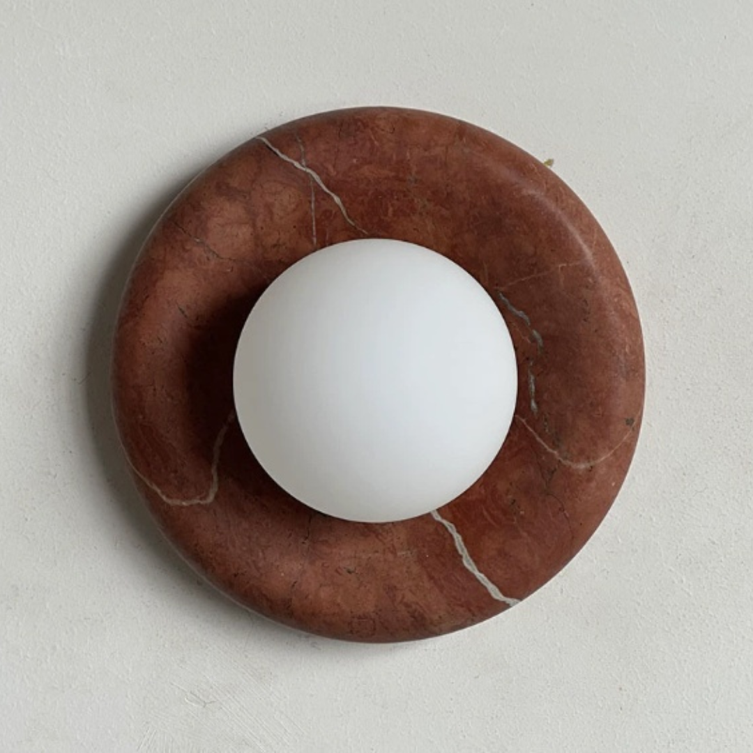 Wandlampe aus rotem Marmor