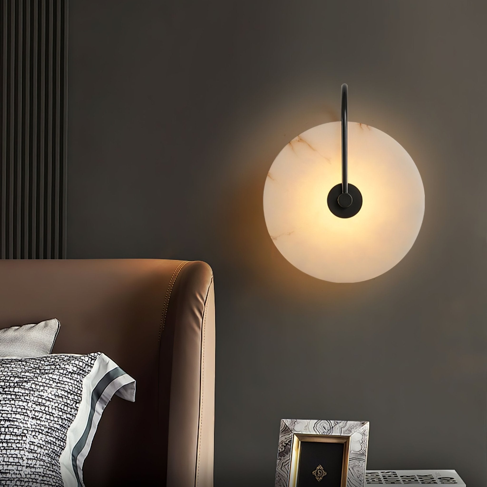 Runde lichtdurchlässige Wandleuchte für den Innenbereich