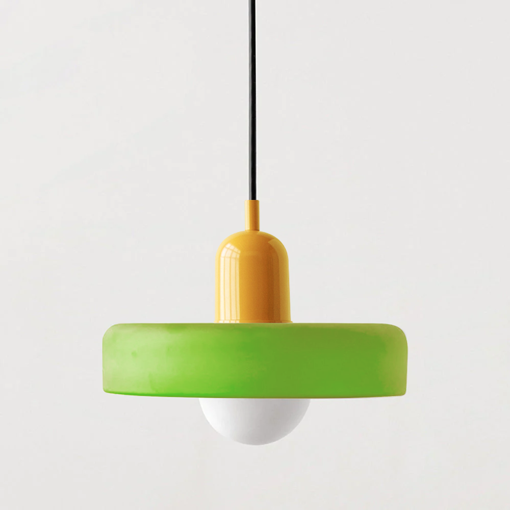 Pendelleuchte mit Glasschirm