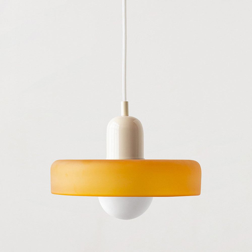 Pendelleuchte mit Glasschirm