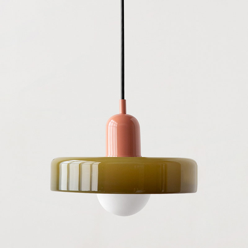 Pendelleuchte mit Glasschirm