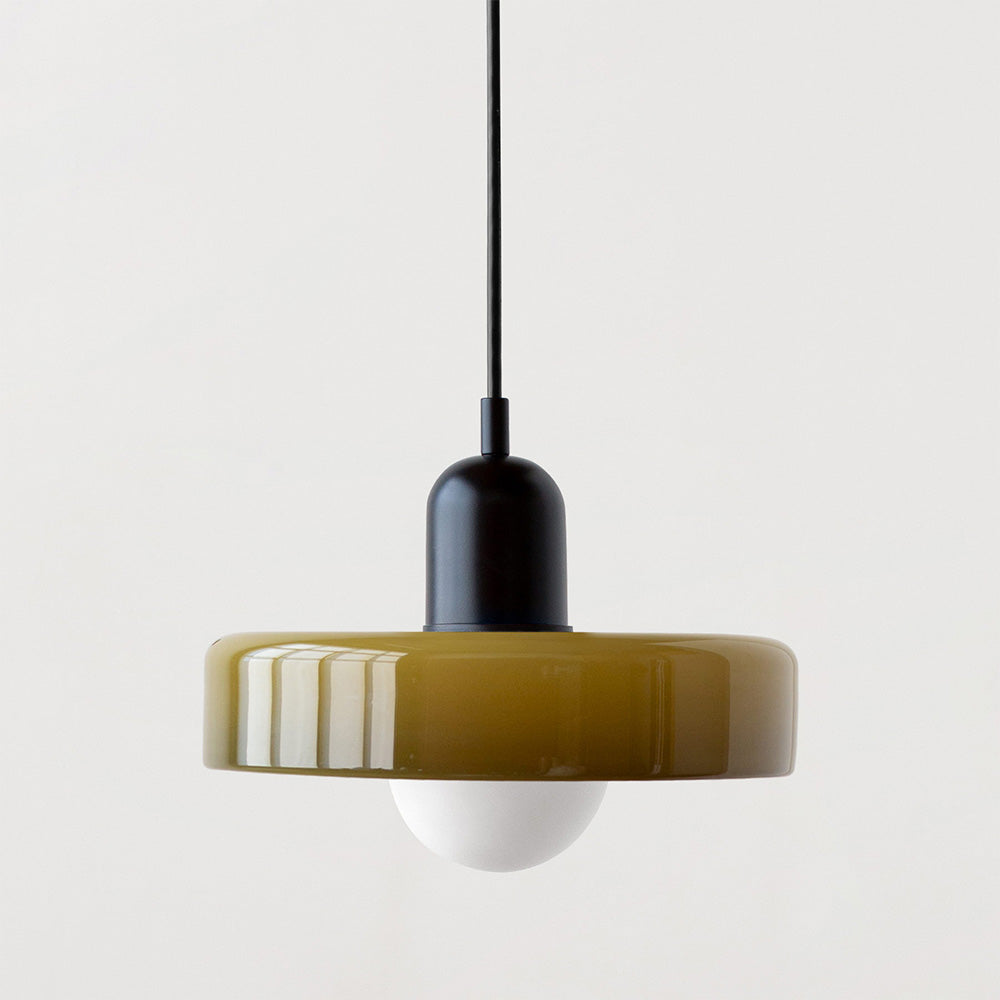 Pendelleuchte mit Glasschirm