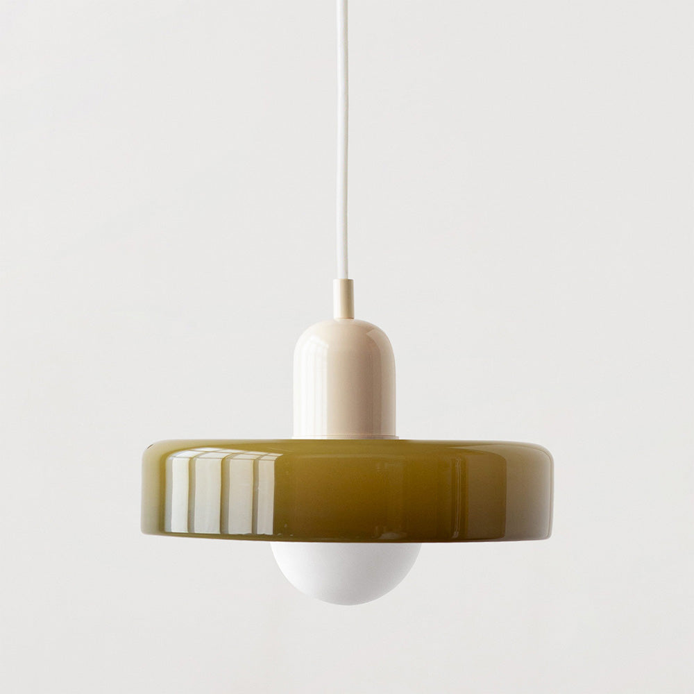 Pendelleuchte mit Glasschirm