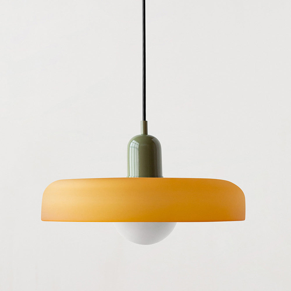 Pendelleuchte mit Glasschirm