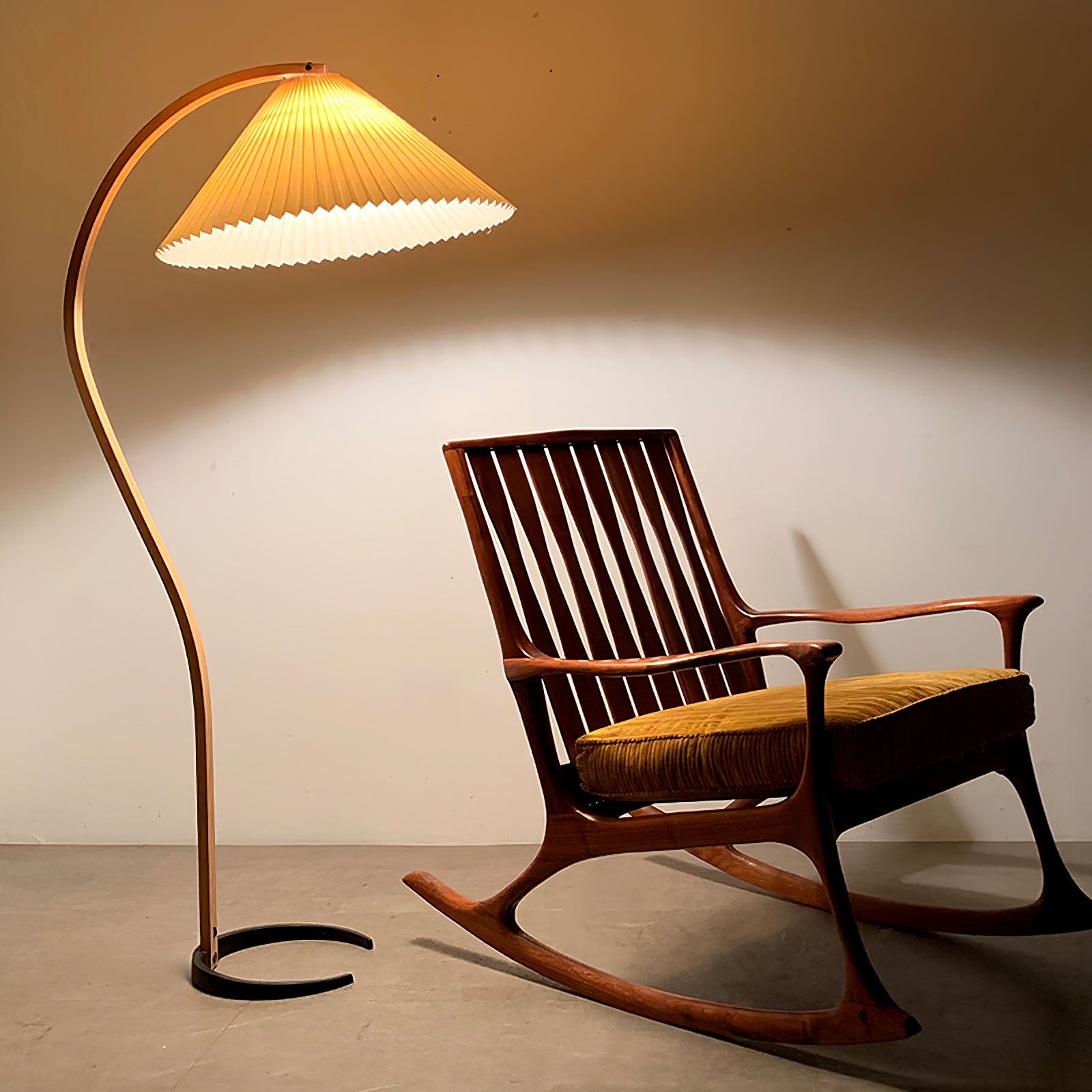 Caprani Stehlampe | Elegant