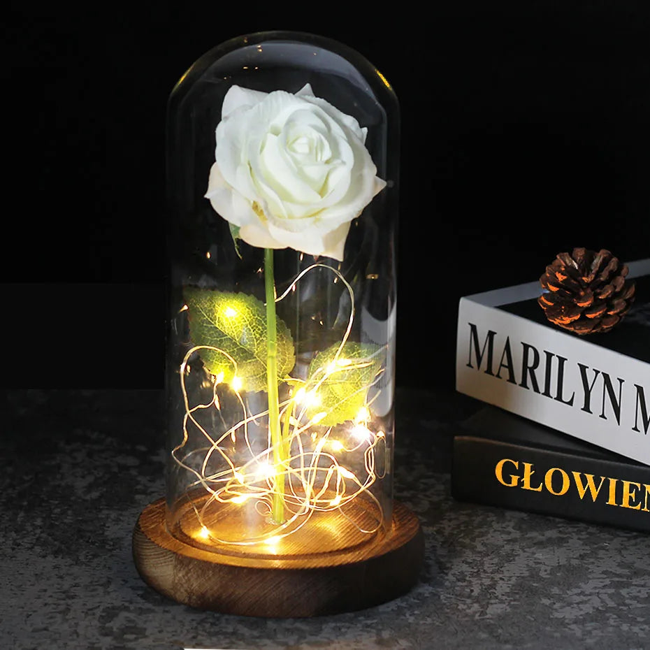 Tischlampe mit konservierter Rosenfigur