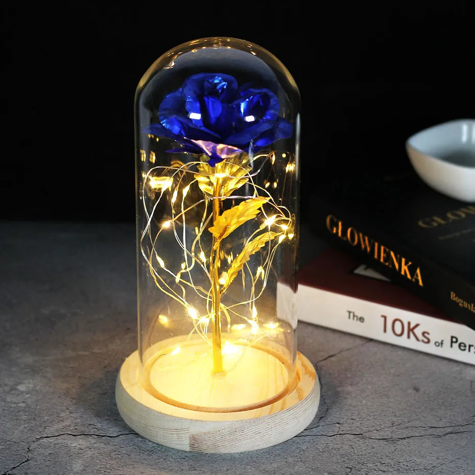 Tischlampe mit konservierter Rosenfigur