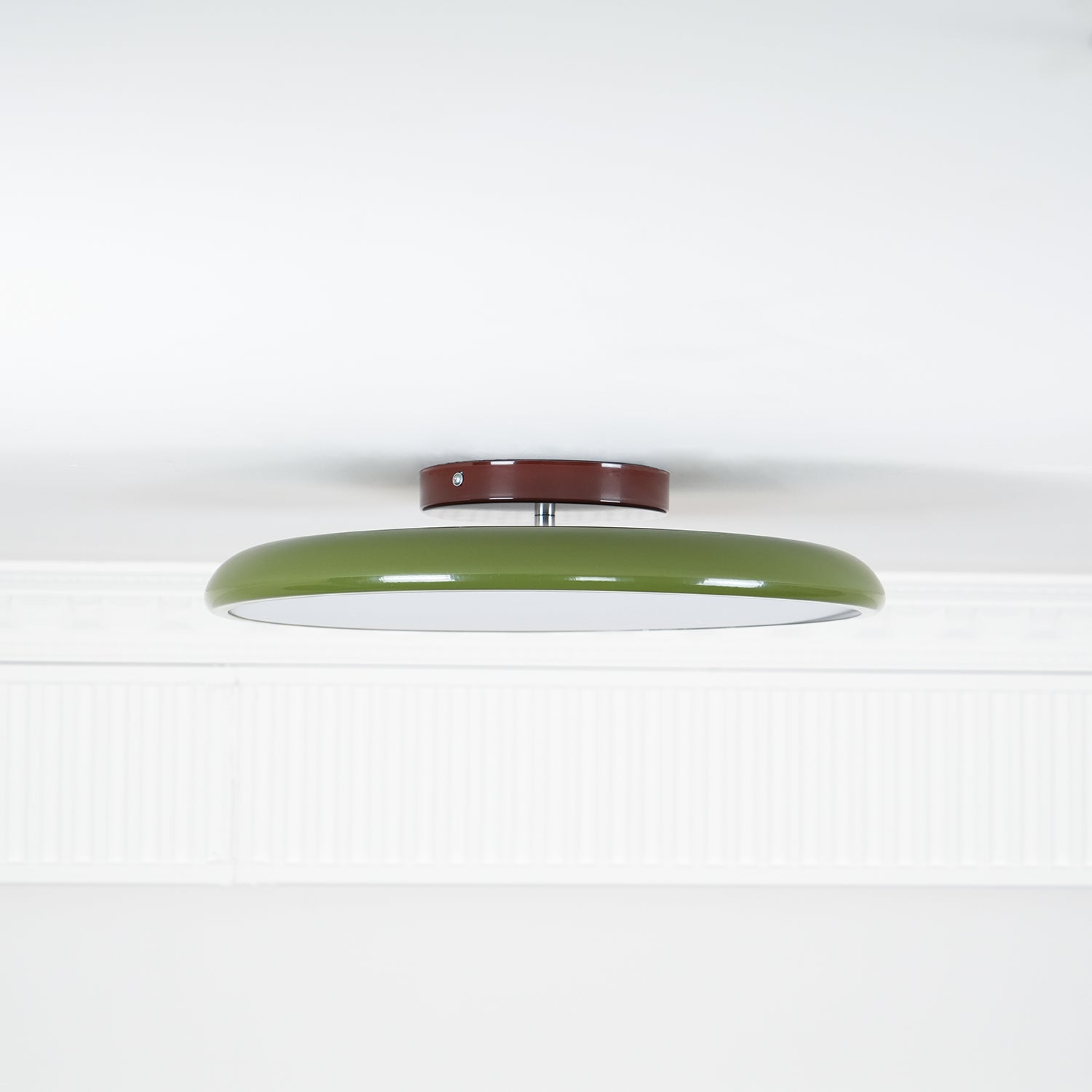Deckenlampe mit verstellbarem Kopf