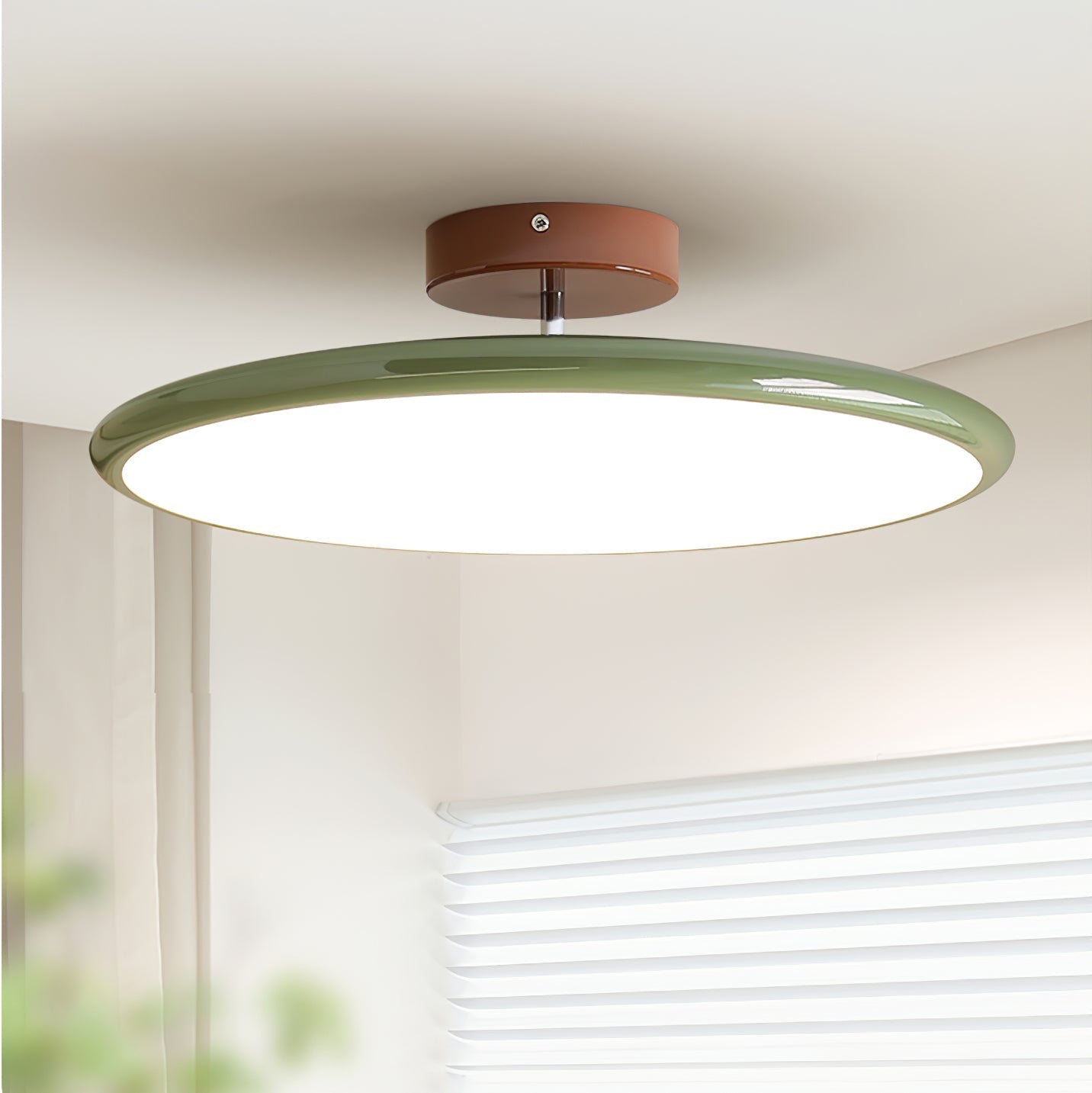Deckenlampe mit verstellbarem Kopf