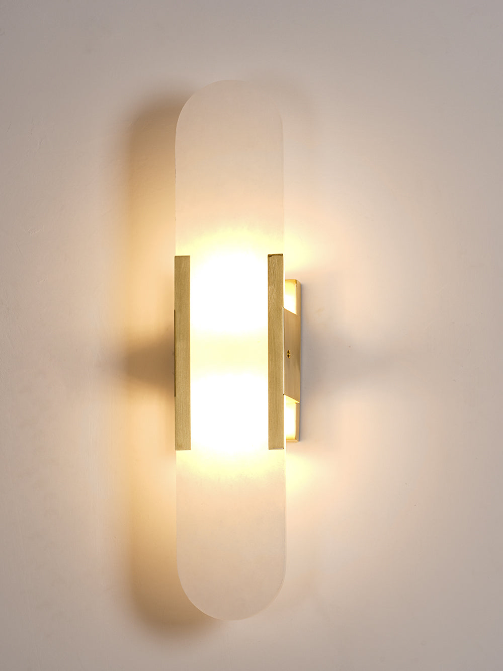 Wandleuchte mit Alabastermuster