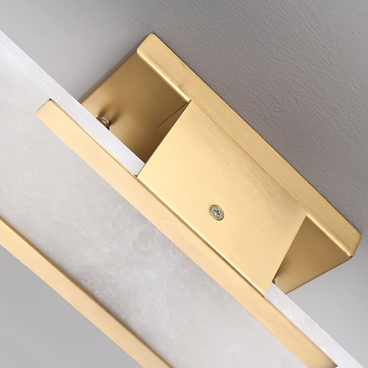 Wandleuchte mit Alabastermuster