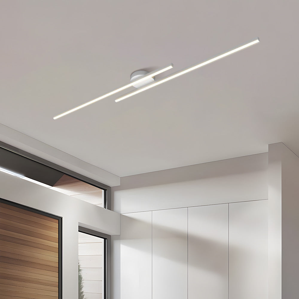Lange LED-Deckenleuchte