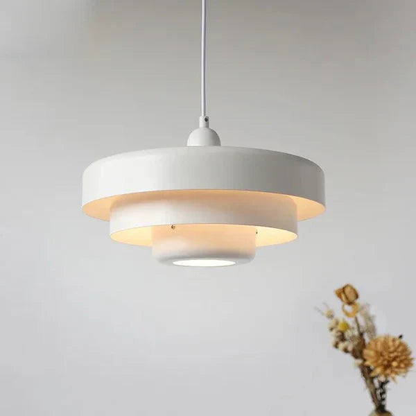 Geometrische Deckenpendelleuchte mit LED