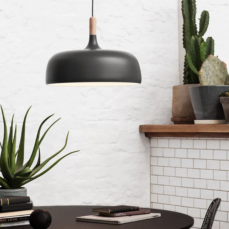 Deckenpendelleuchte mit LED