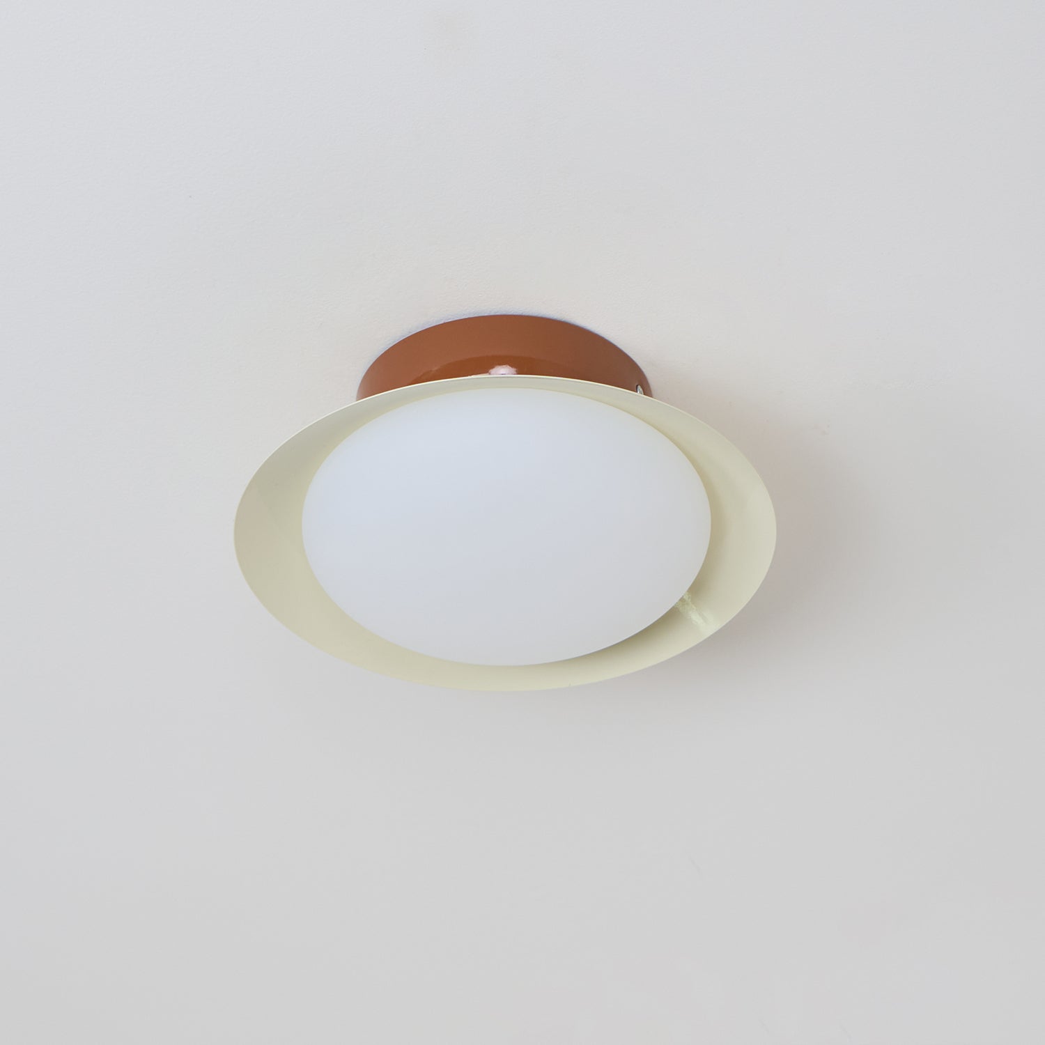 Kuppelförmige LED-Deckenleuchte