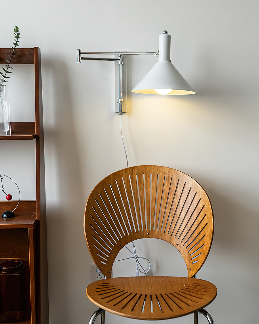Verstellbare Schwenk-Wandlampe