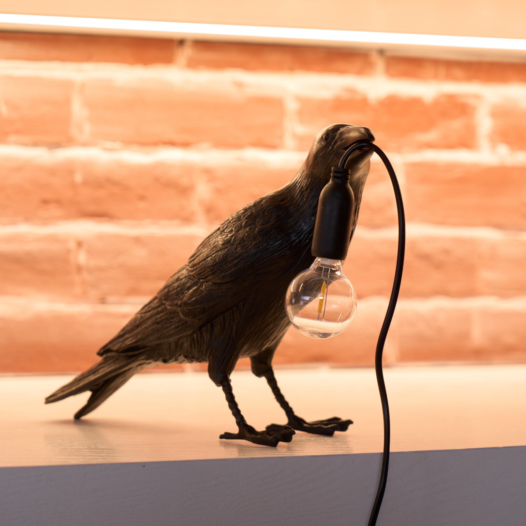 Mitternachtskrähe Lampe | Skulpturaler Akzent