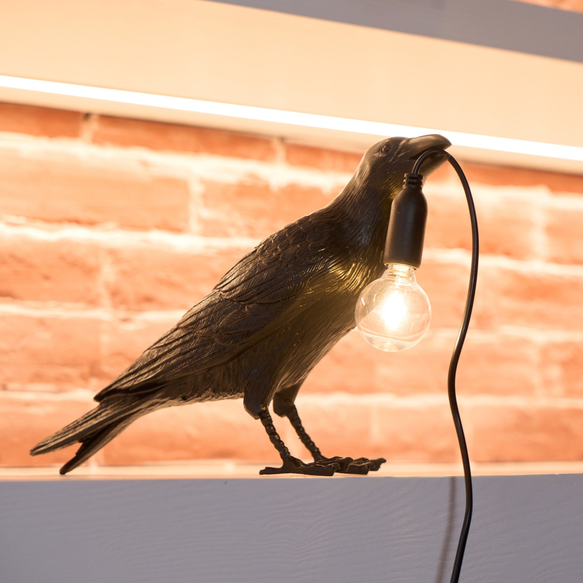 Mitternachtskrähe Lampe | Skulpturaler Akzent
