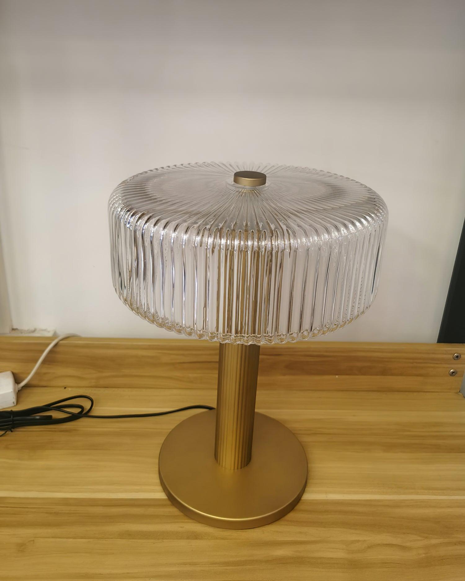 Rippenglas Karussell Tischlampe