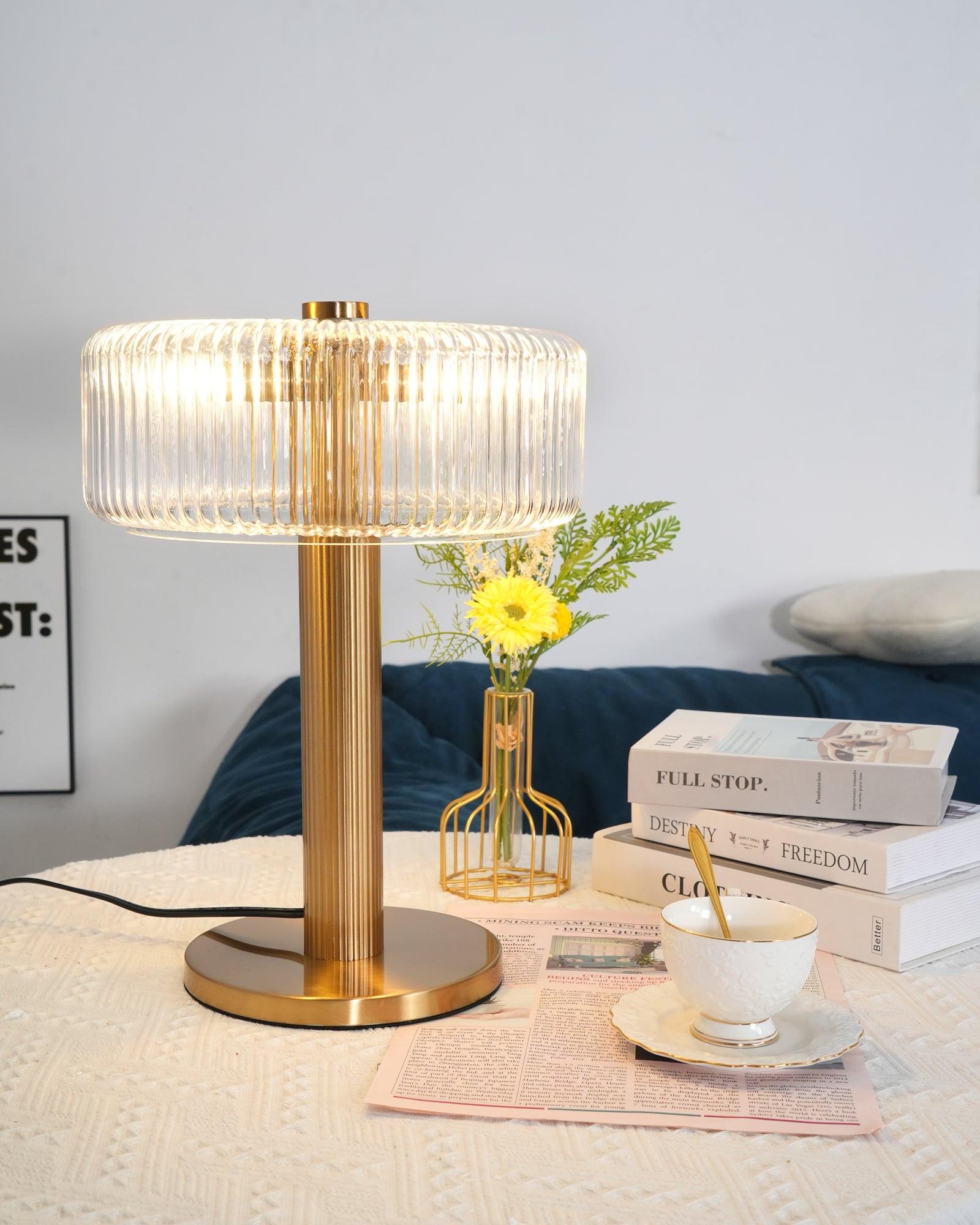 Rippenglas Karussell Tischlampe