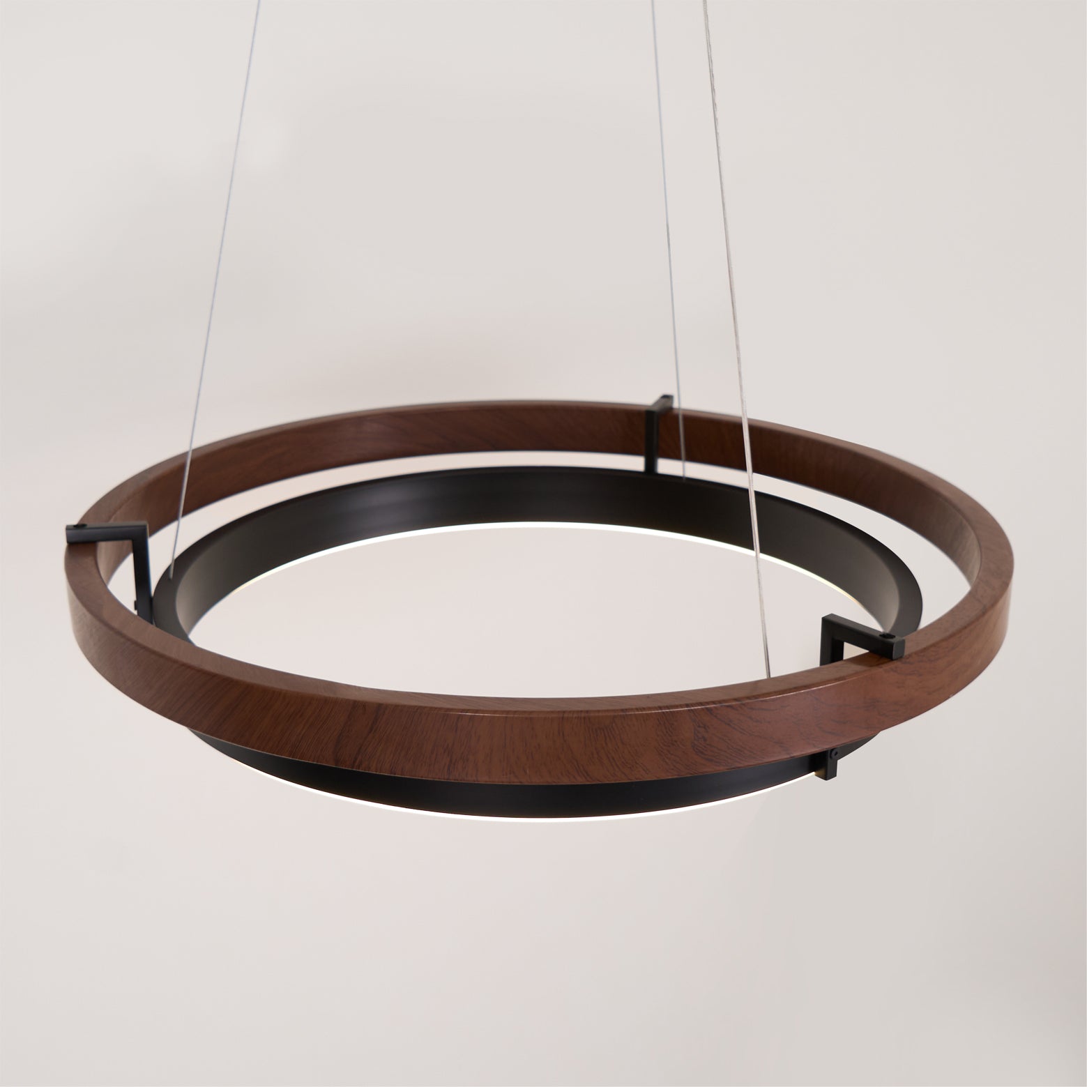 Zweistufiger runder Halo-Kronleuchter