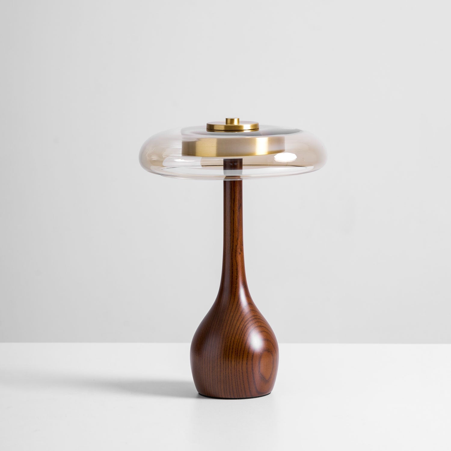 Tropfenförmige Tischlampe mit Glasdome