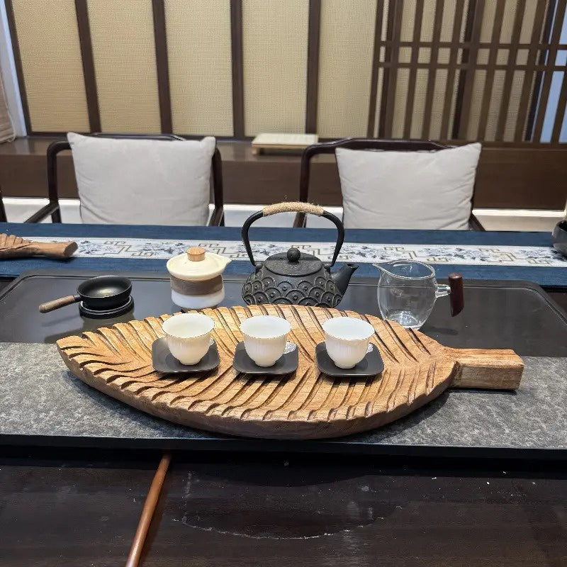 Tablett in Blattform