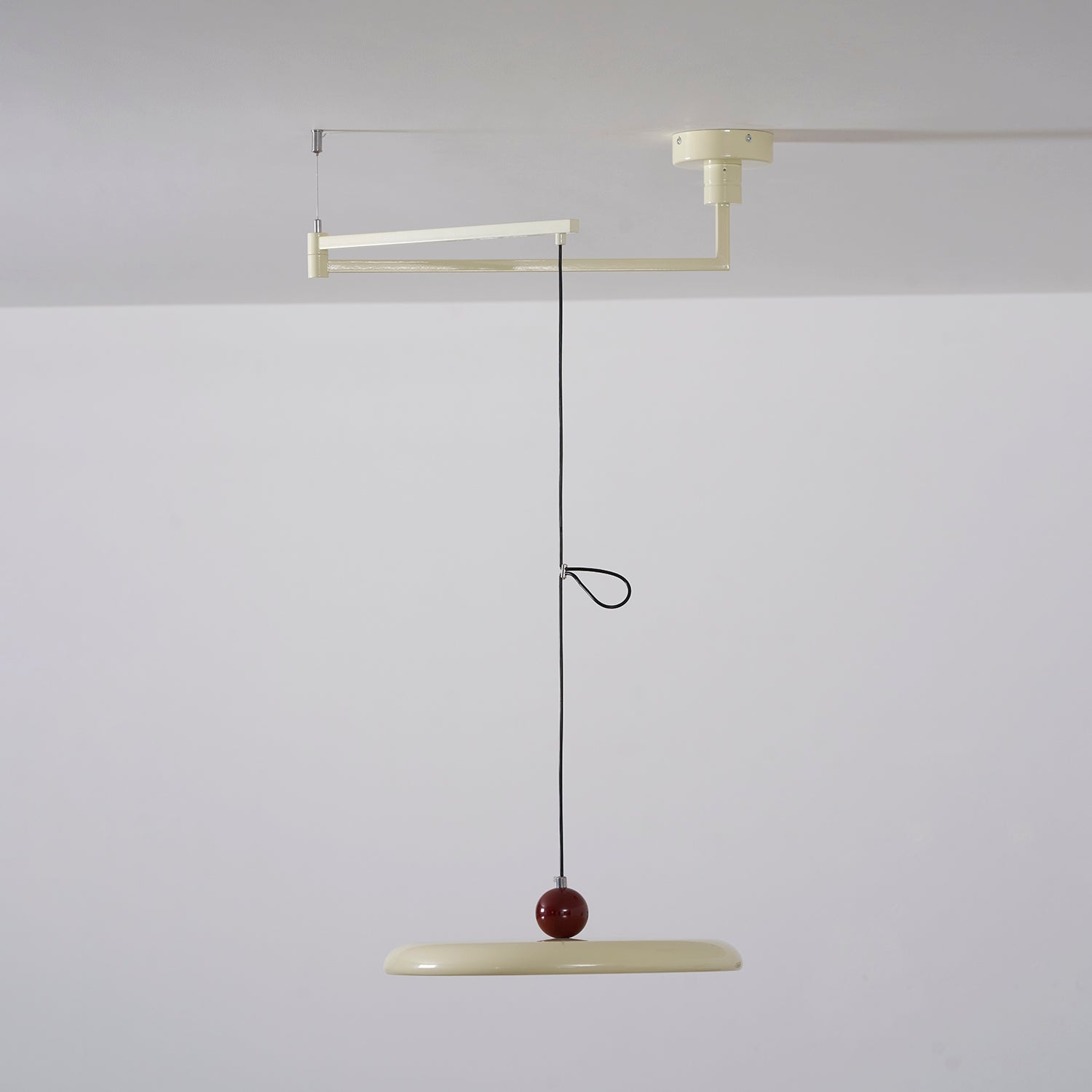 LED-Pendelleuchte zur flächenbündigen Montage