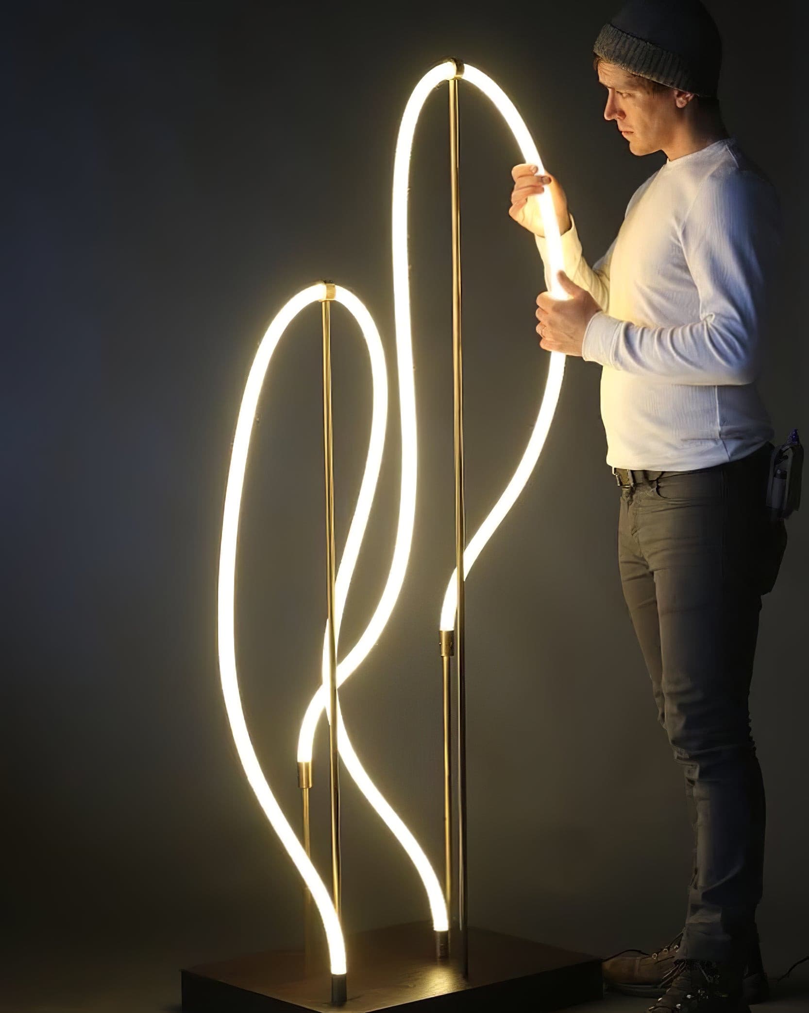 Flexible lineare Röhrenpendelleuchte