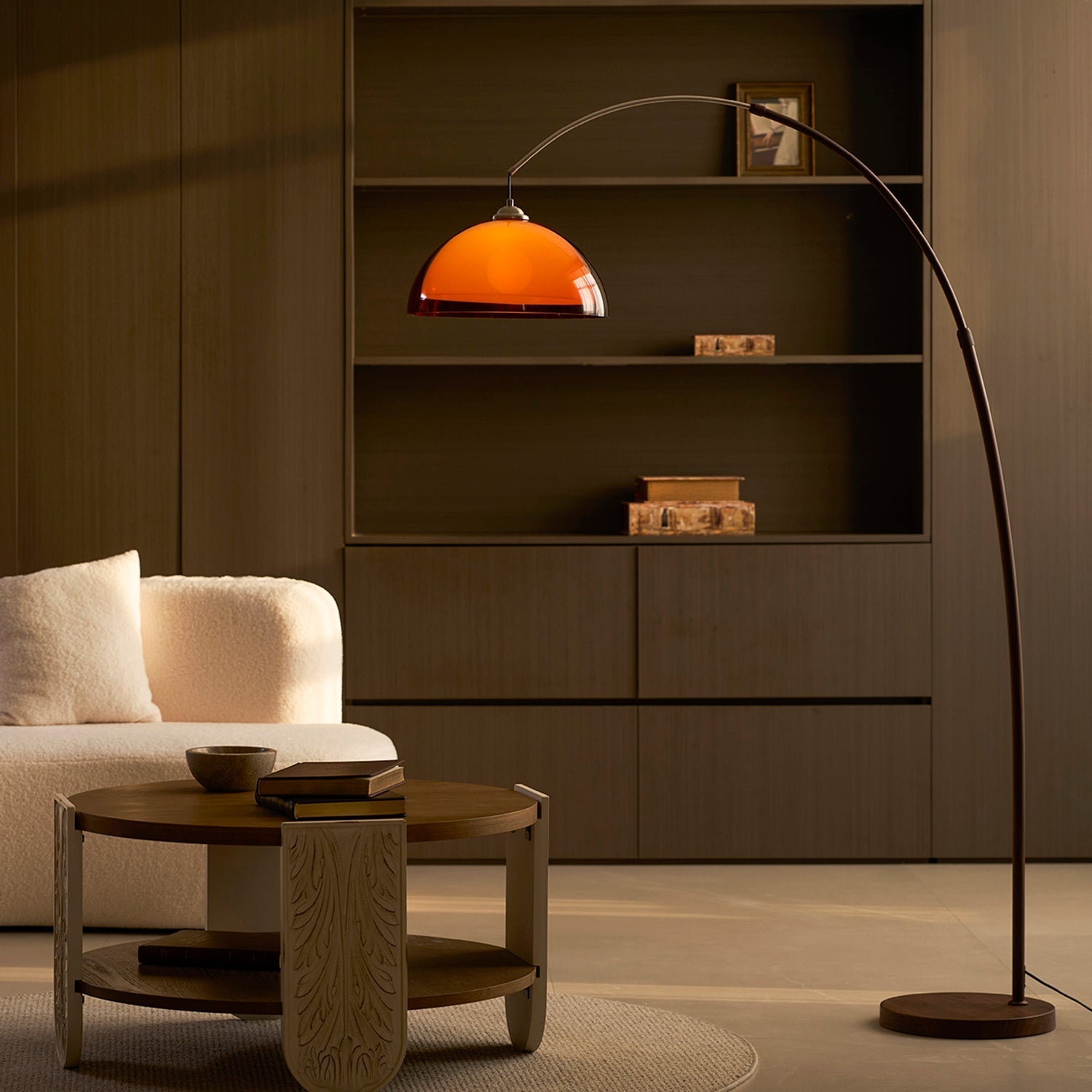 Bogen Stehlampe mit Kuppelschirm