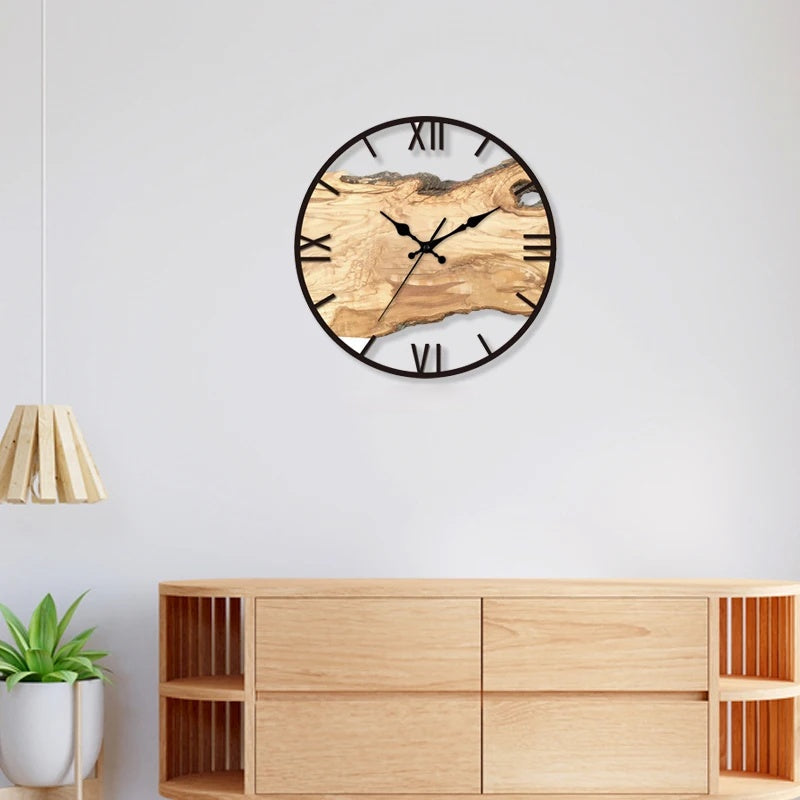 Analog Wanduhr mit römischen Ziffern