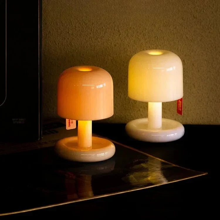 Pilzförmige kabellose Tischlampe