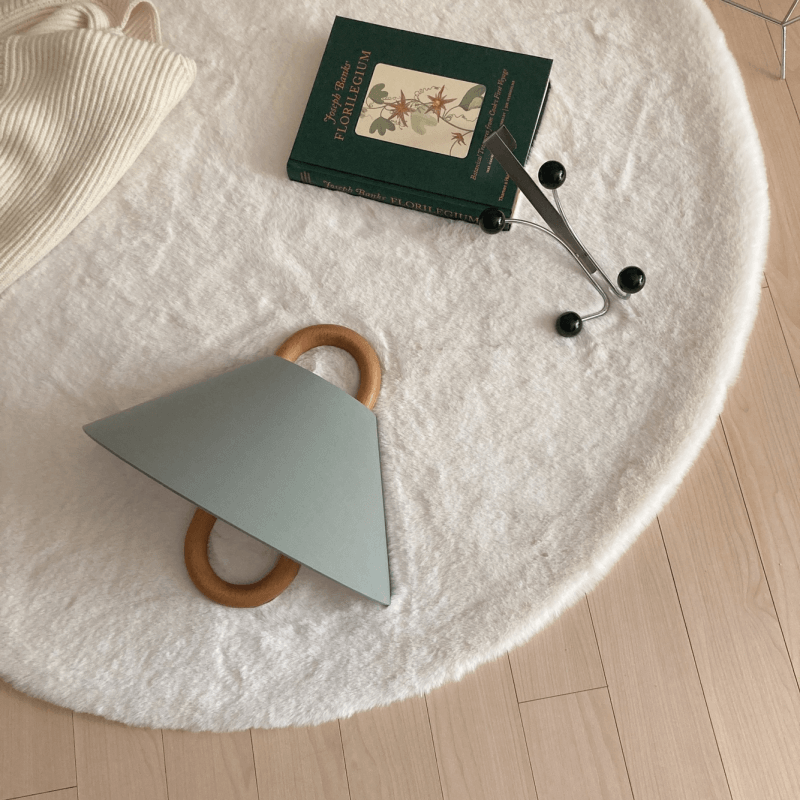 Kegelförmige Wandlampe