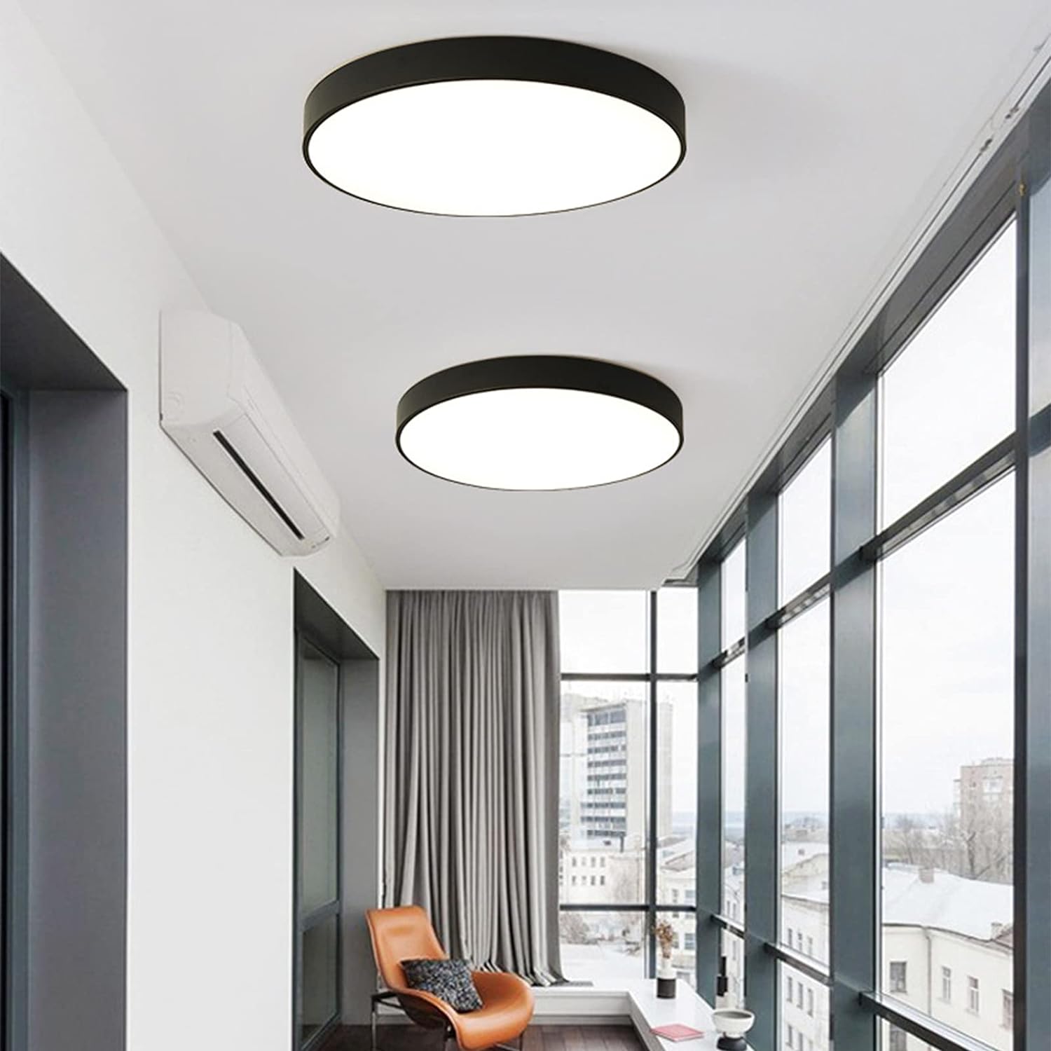 LED-Deckenleuchte zur flächenbündigen Montage für Flure