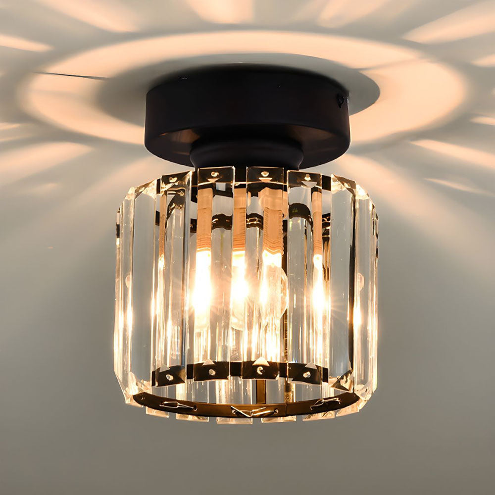 Deckenleuchte mit Messingkorpus und Kristallschirm | LED