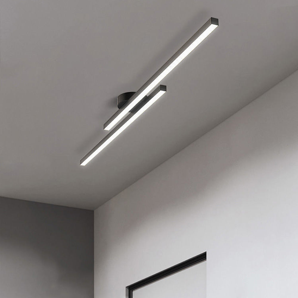 Lange LED-Deckenleuchte