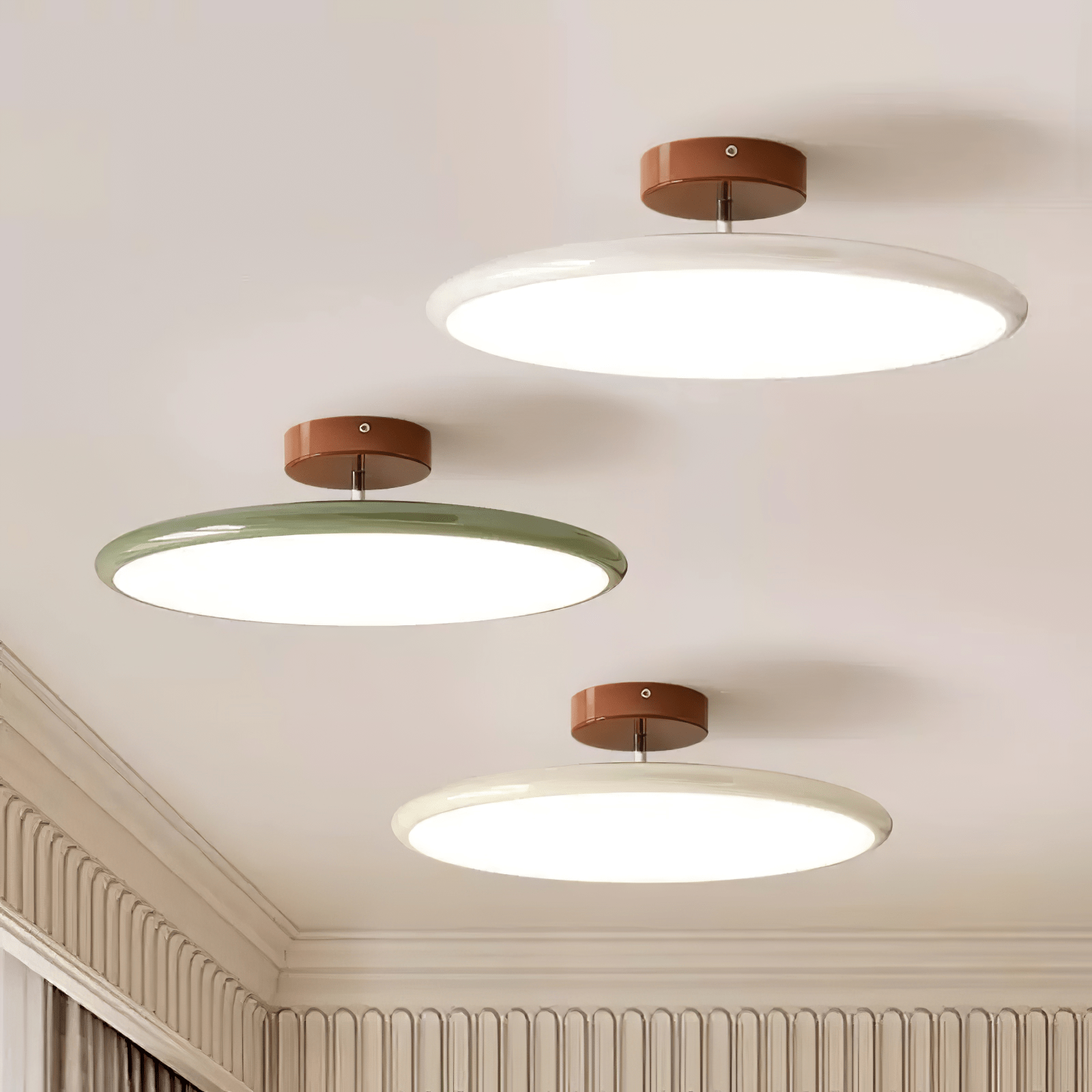 Deckenlampe mit verstellbarem Kopf