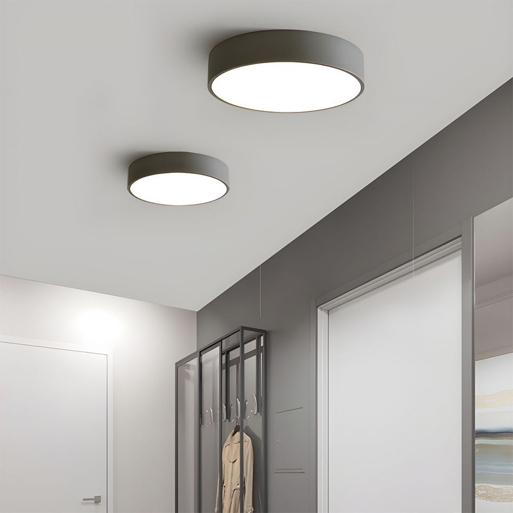 LED-Deckenleuchte zur flächenbündigen Montage für Flure