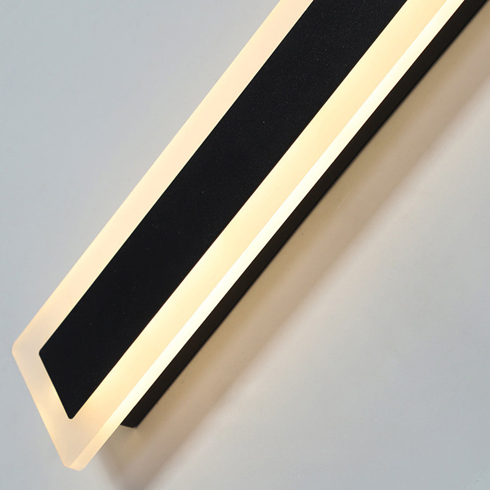Lineare LED-Wandleuchte mit rechteckigem Rahmen