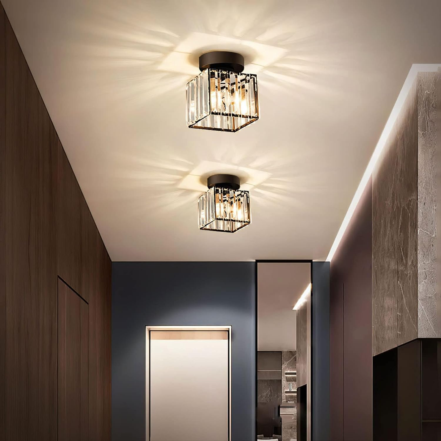 Deckenleuchte mit Messingkorpus und Kristallschirm | LED