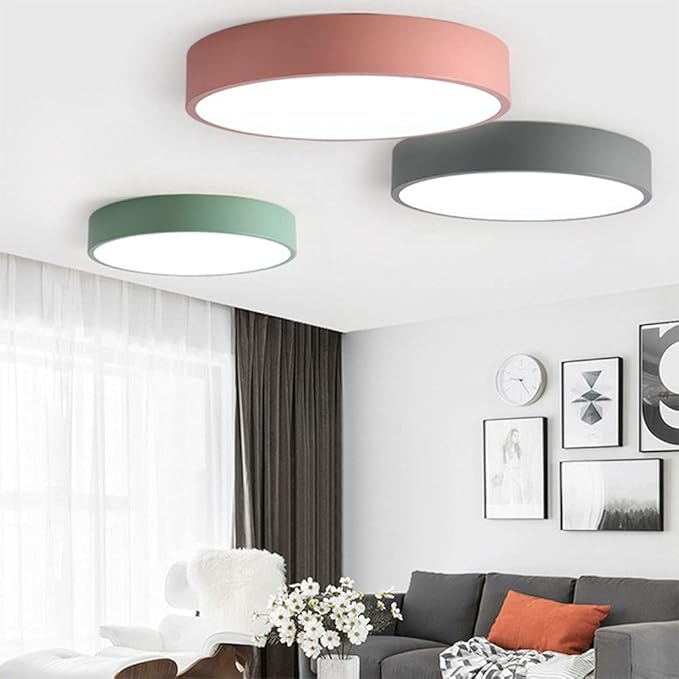 LED-Deckenleuchte zur flächenbündigen Montage für Flure