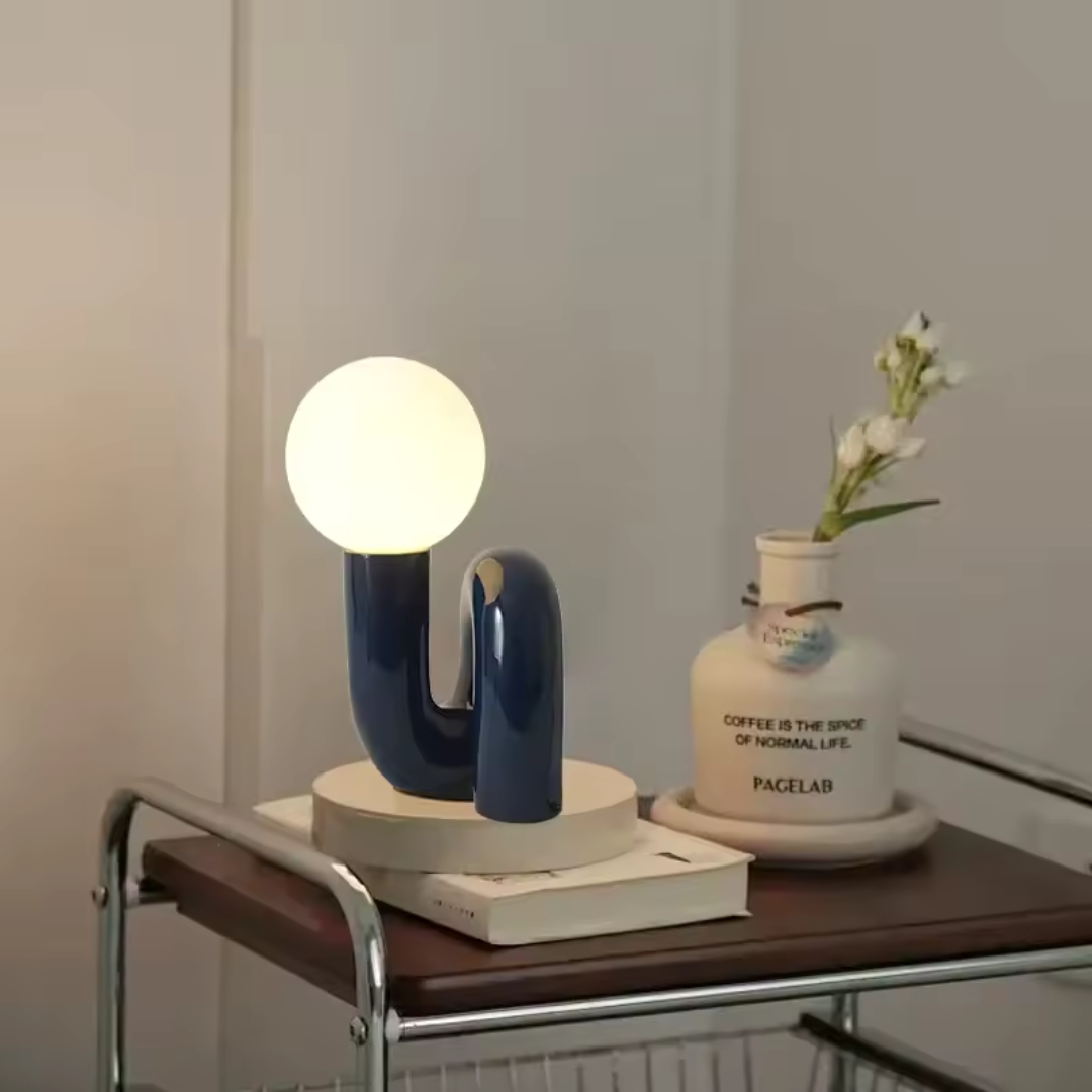 Freistehende Tischlampe