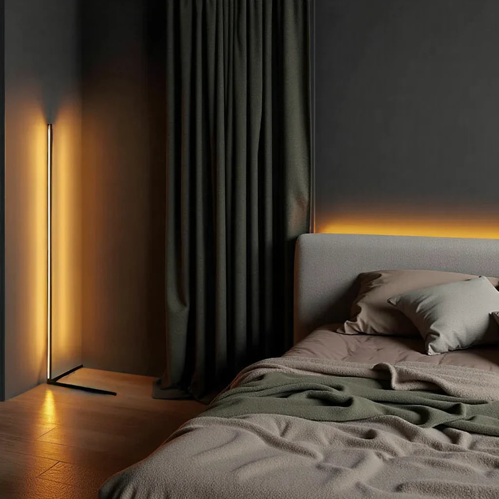Schlanke Vertikale Stehlampe