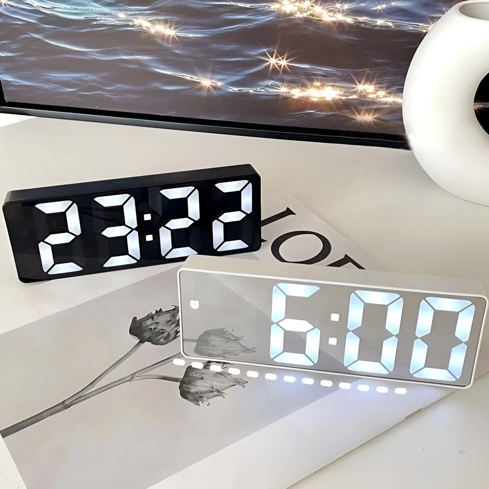 Digitale Tischuhr mit großem LED-Display
