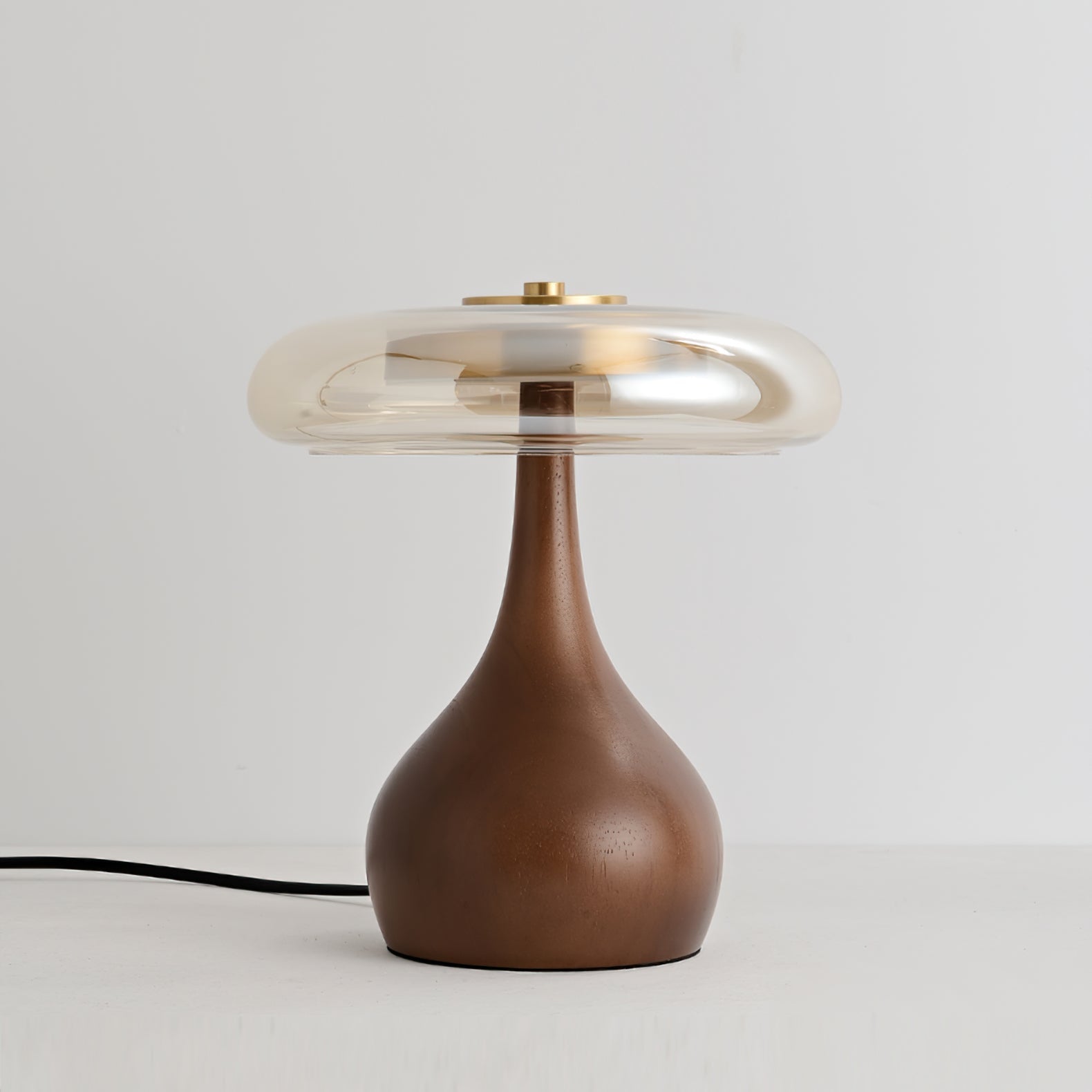 Tropfenförmige Tischlampe mit Glasdome