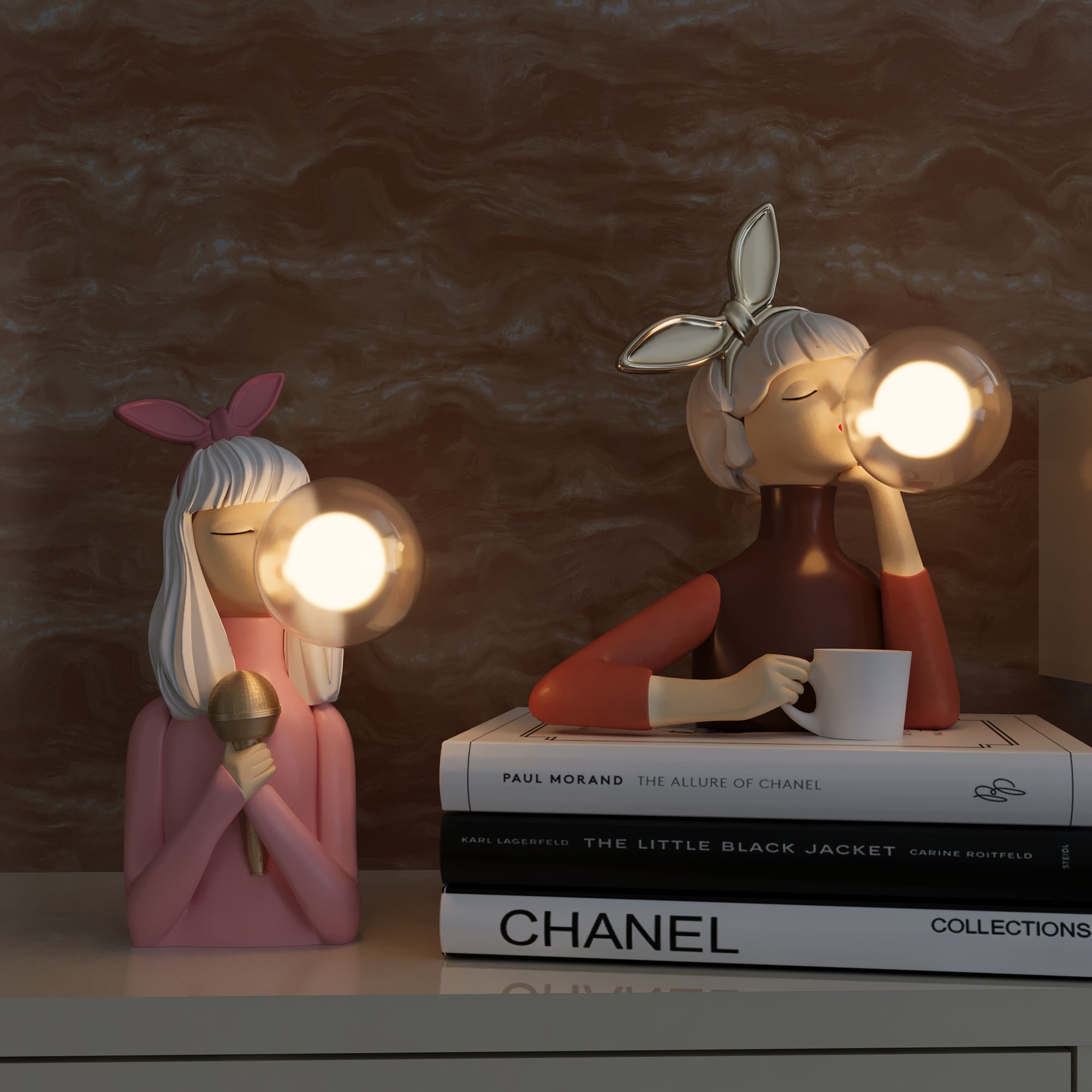 Tischlampe in Damenfigur
