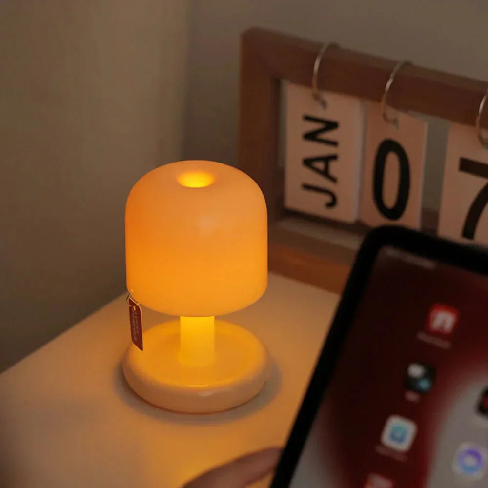 Pilzförmige kabellose Tischlampe