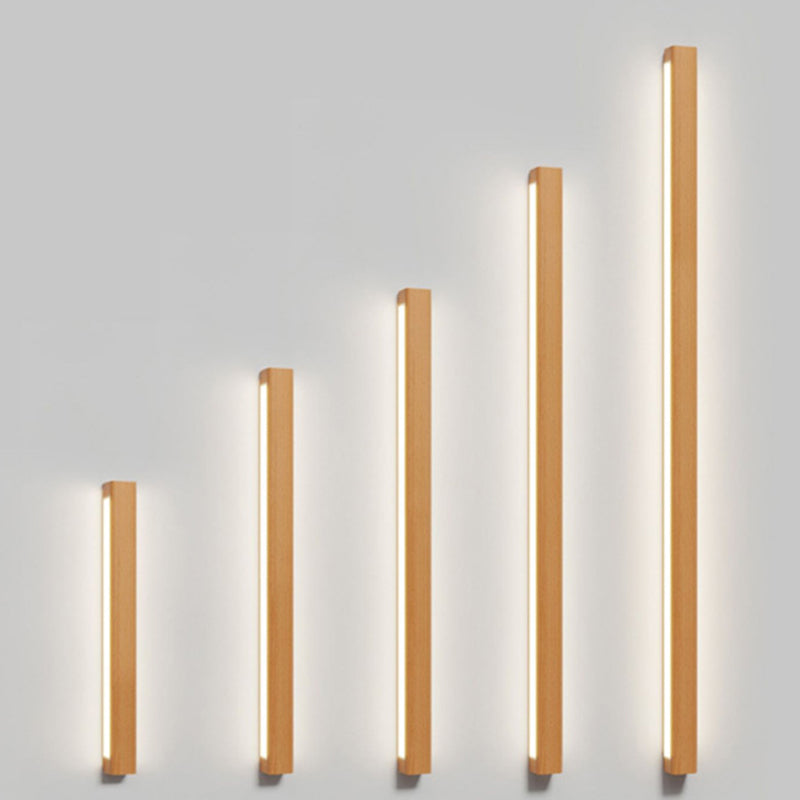 Lineare, symmetrische, rechteckige Wandleuchte