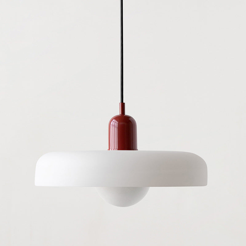 Pendelleuchte mit Glasschirm
